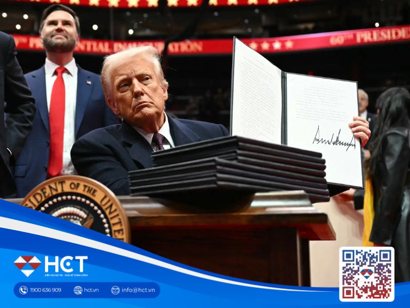 Donald Trump đã thông qua những chính sách nào trong ngày đầu quay lại Nhà Trắng?