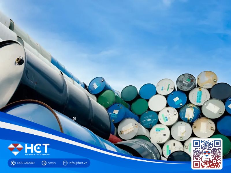 Giá dầu tăng mạnh nhờ lệnh trừng phạt mới của Mỹ và đà phục hồi thị trường chứng khoán