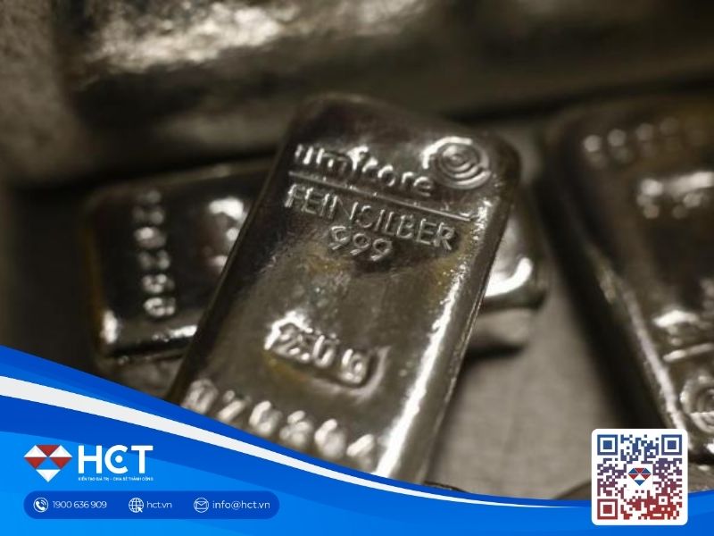 Giá bạc phục hồi nhẹ, chịu tác động từ đồng USD mạnh lên