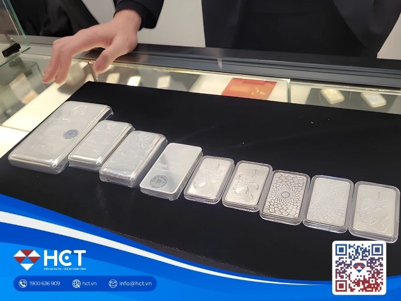Giá bạc đồng loạt giảm tại cả thị trường trong nước và thế giới