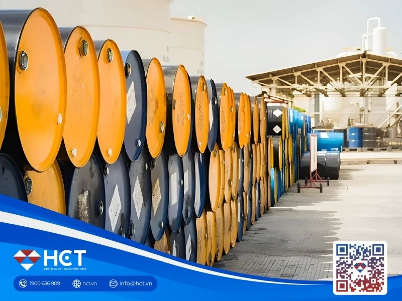 Giá dầu bật tăng hơn 1% do lo ngại căng thẳng Israel – Iran leo thang