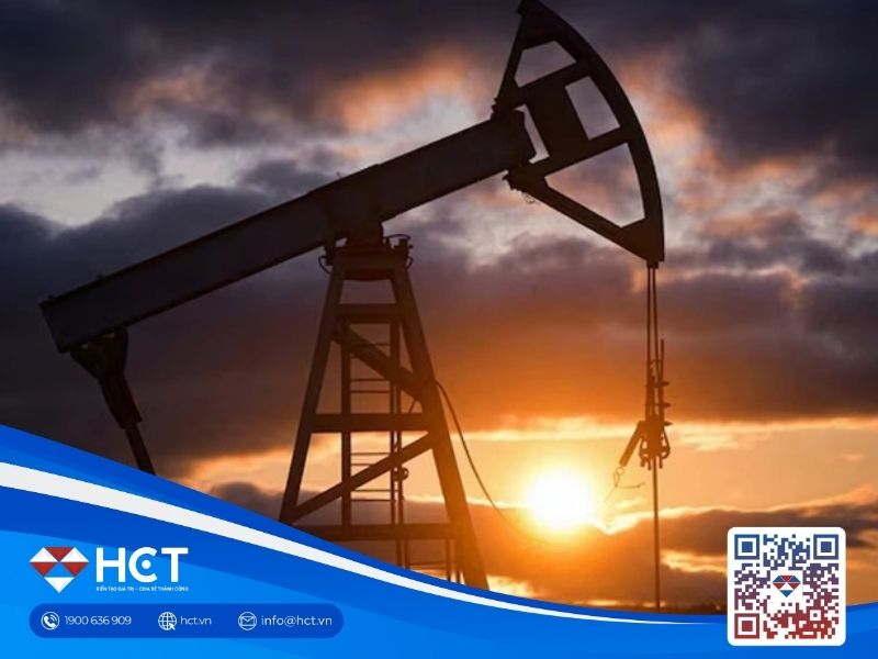 Giá dầu bật tăng mạnh sau cuộc tấn công của Israel vào Iran