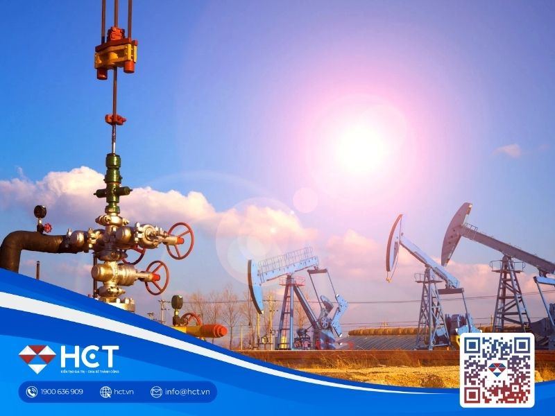 Giá dầu bật tăng mạnh đầu tuần do lo ngại nguồn cung bị gián đoạn