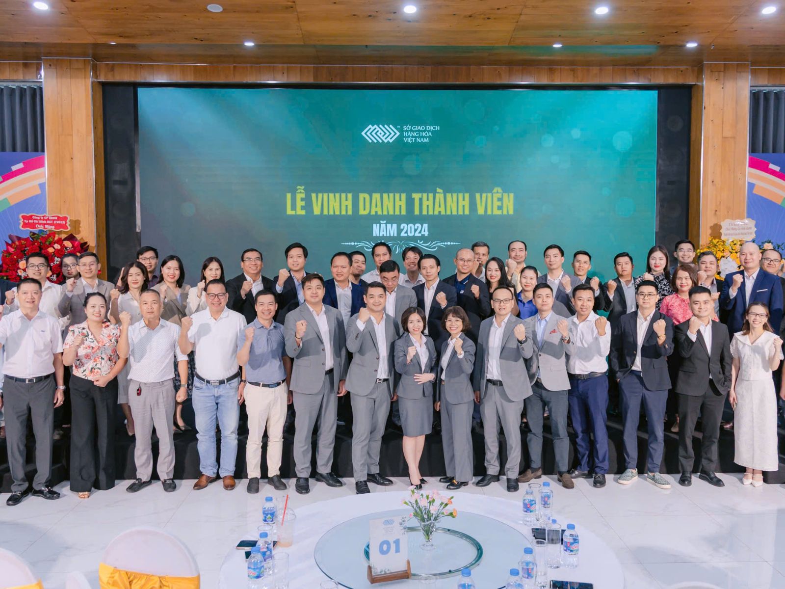 HCT tiếp tục gặt hái danh hiệu từ lễ vinh danh thành viên xuất sắc năm 2024 của MXV!