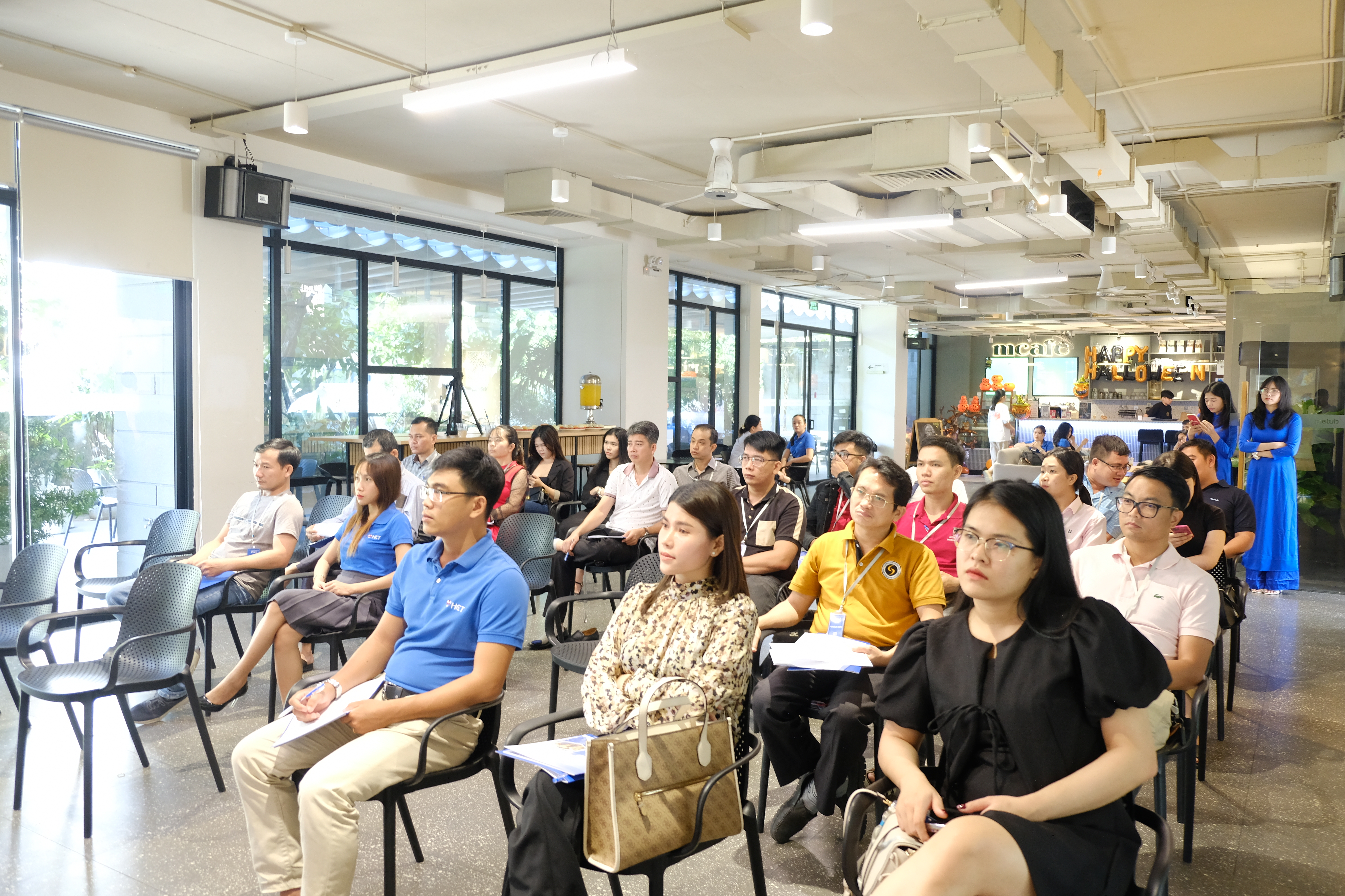 Odoo • Văn bản và hình ảnh