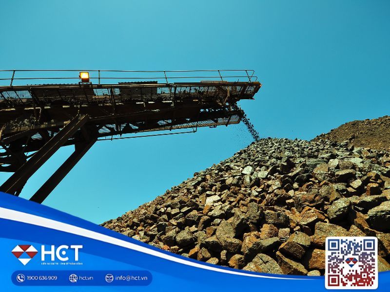 Giá quặng sắt 6/11: Ổn định ngắn hạn, triển vọng vẫn chịu sức ép dư cung