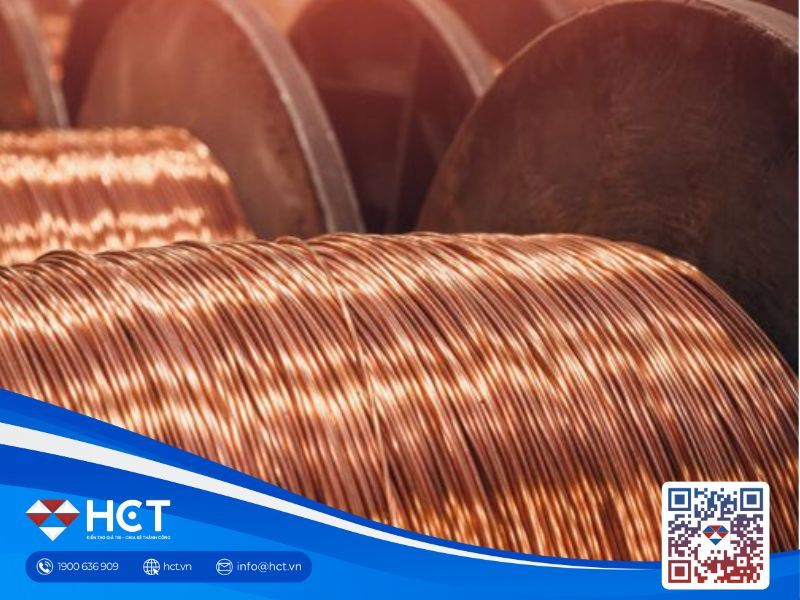 Giá đồng phục hồi nhờ USD suy yếu, quặng sắt tiếp đà giảm trước kỳ nghỉ lễ