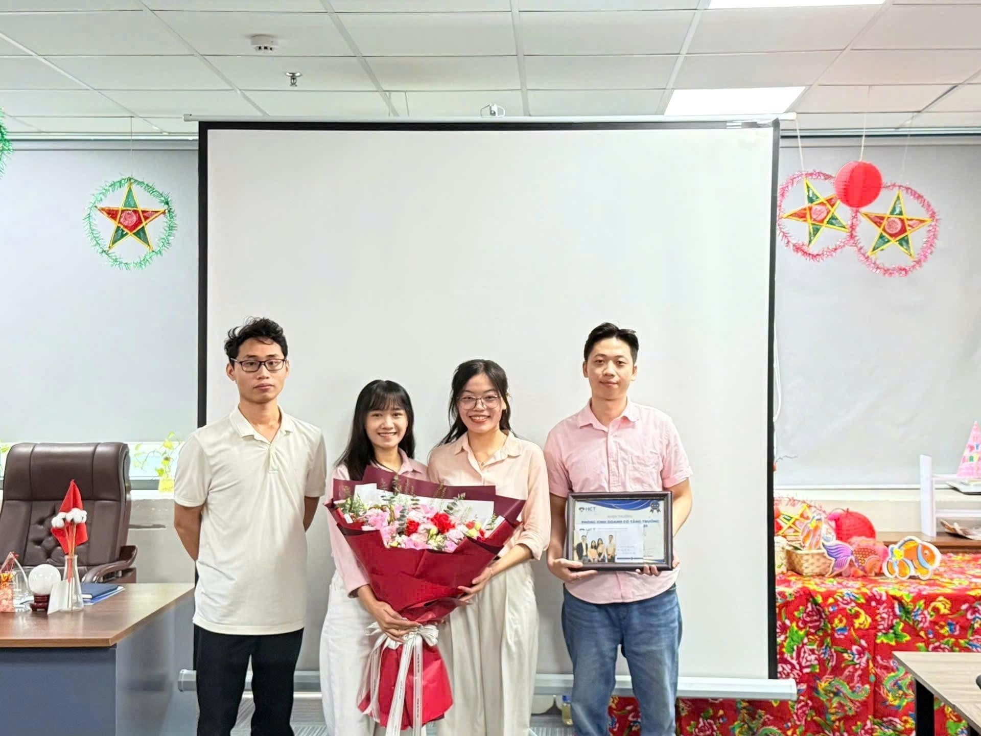 Tổng kết hoạt động thi đua kinh doanh quý III/2025: Ghi nhận nỗ lực - Vinh danh xứng đáng