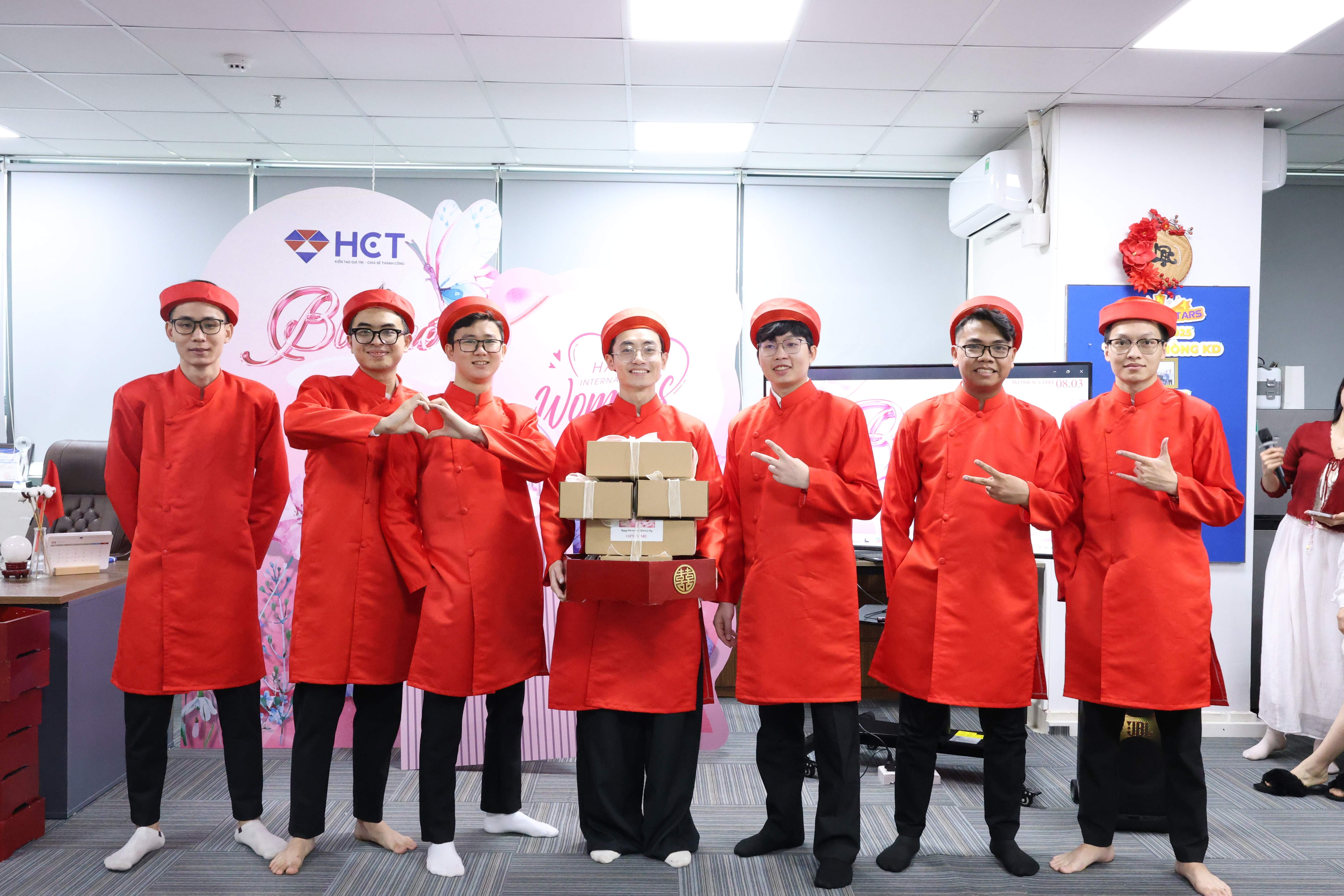 Các hoạt động chào mừng ngày 8/3 tại HCT
