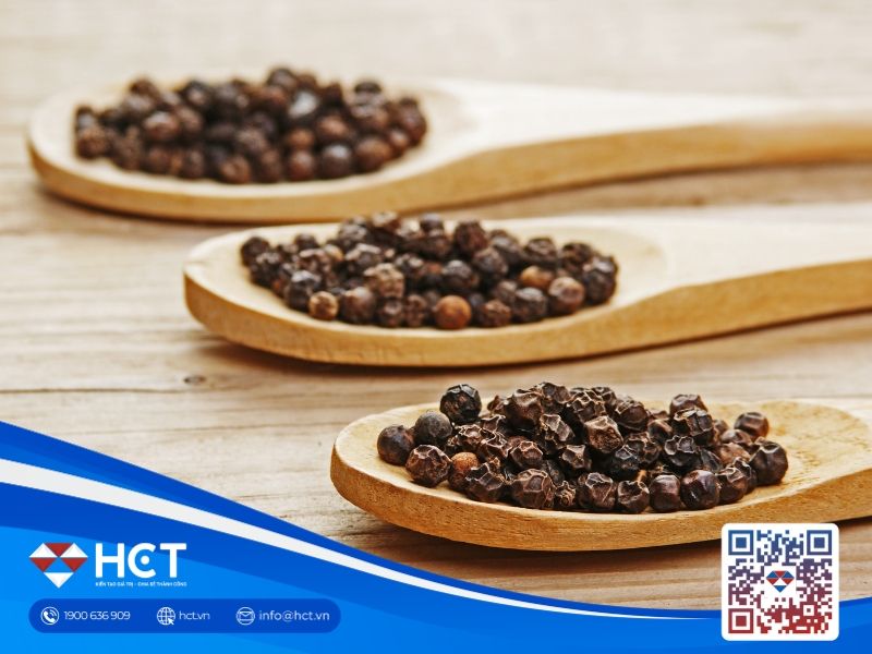 Hồ tiêu 24/6: Nội địa giữ vững đỉnh 139.000 đồng/kg, giá tiêu Brazil quay đầu tăng