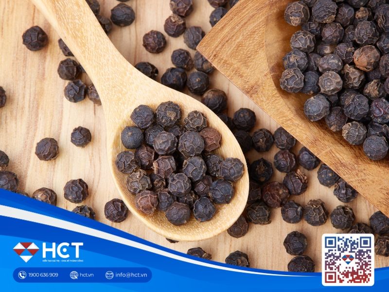 Hồ tiêu 25/6: Sàn nội địa lặng sóng, xuất khẩu sang Trung Quốc bứt tốc 171%