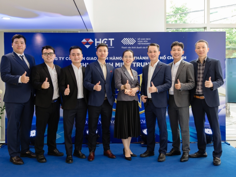 Đại diện ban lãnh đạo HCT ở cả 3 miền Đại diện ban lãnh đạo HCT ở cả 3 miền