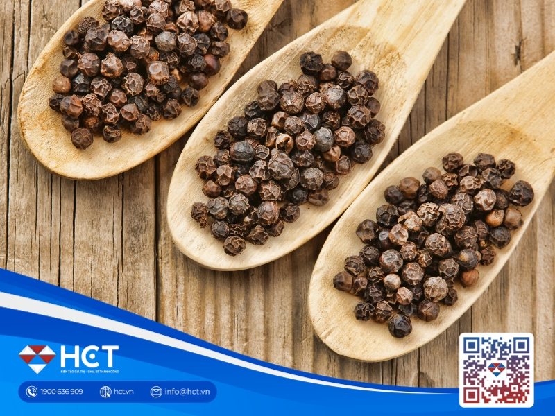 Hồ tiêu 30/7: Nội địa neo mốc 140.000 đồng/kg, giá thế giới phản ứng đa dạng