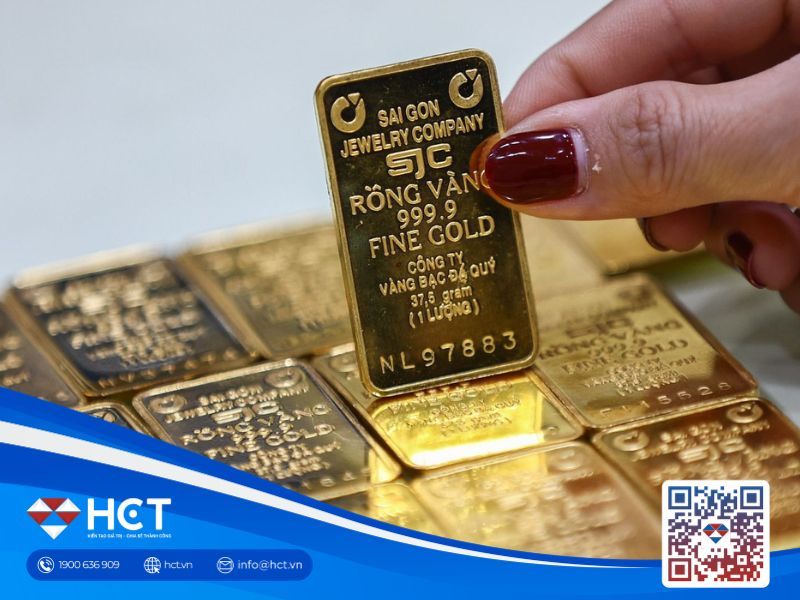 Giá vàng hôm nay 1/10: Vọt tăng sau một đêm